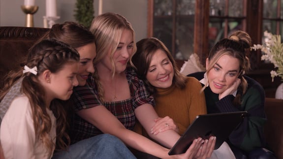 May Sisters facetiming parents a little women's christmas