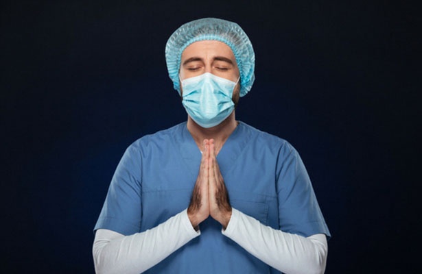 doctor-praying-blog-header